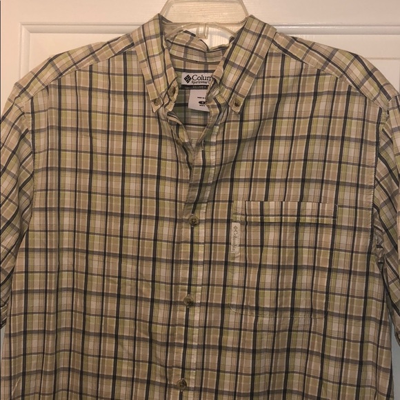 Columbia size S short sleeve plaid button down - Picture 2 of 8
